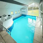 Front In With Sauna