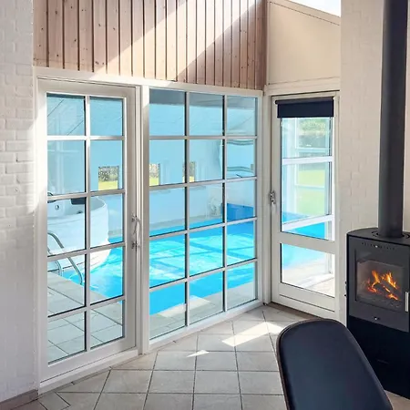 Front In With Sauna Otterup