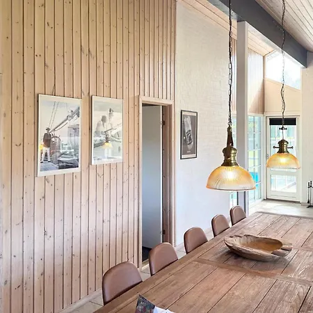Front In With Sauna Semesterbostad