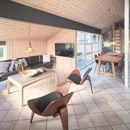 Ferienhaus Front In With Sauna *